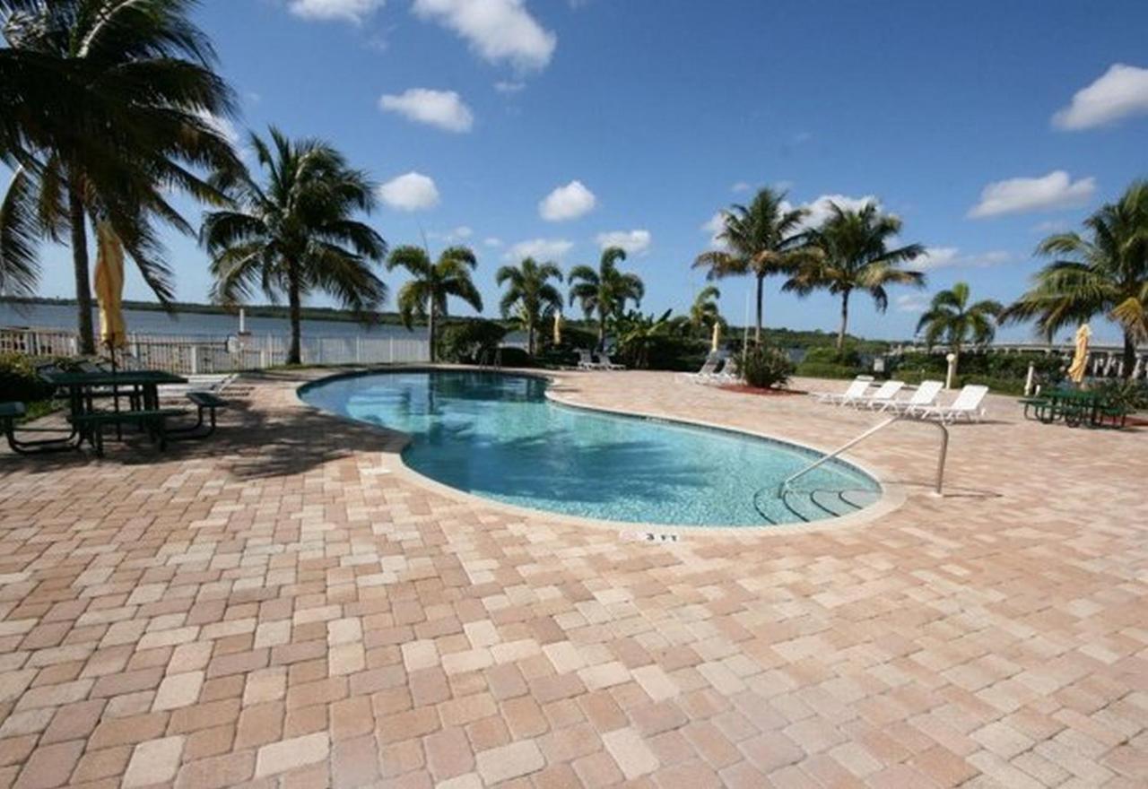 Boca Ciega Resort By Travel Resort Services Sankt Petersburg Exterior foto