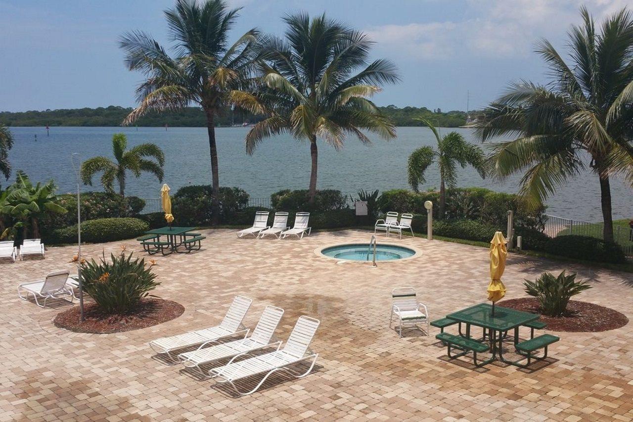 Boca Ciega Resort By Travel Resort Services Sankt Petersburg Exterior foto
